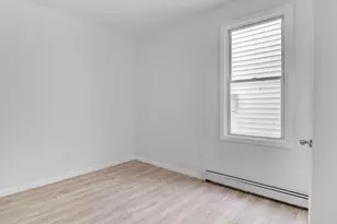 221 Bayview Ave, Jersey City, NJ 07305 - Photo 20