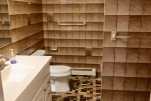 33 Fournier Crescent, Elmwood Park, NJ 07407 - Photo 14