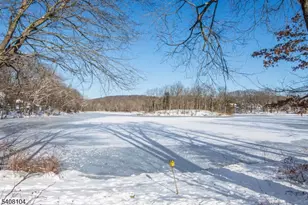 30 Edgewater Dr, Denville Twp., NJ 07834 - Photo 4