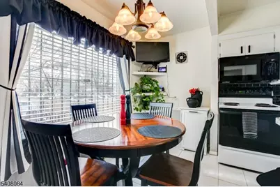 284 W End Ave, Newark, NJ 07106 - Photo 20