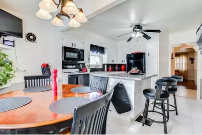 284 W End Ave, Newark, NJ 07106 - Photo 18