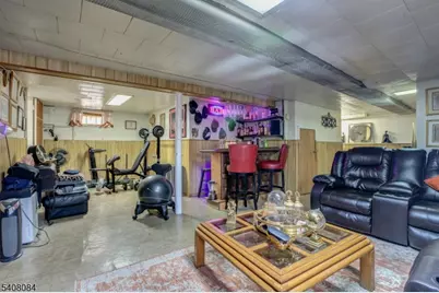 284 W End Ave, Newark, NJ 07106 - Photo 24