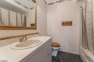 2 Berrywood Ln, High Bridge, NJ 08829 - Photo 18