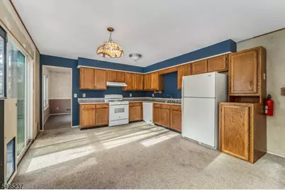 2 Berrywood Ln, High Bridge, NJ 08829 - Photo 8