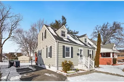 561 Marion St, Bound Brook, NJ 08805 - Photo 1