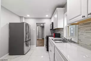 320 Lee Pl, Plainfield, NJ 07063 - Photo 8