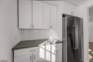 27 N 3rd Ave, Manville, NJ 08835 - Photo 6