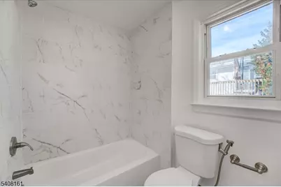 27 N 3rd Ave, Manville, NJ 08835 - Photo 10