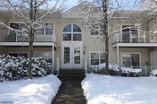 11 Brookside Ln, Mount Arlington, NJ 07856 - Photo 2