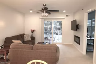 11 Brookside Ln, Mount Arlington, NJ 07856 - Photo 10