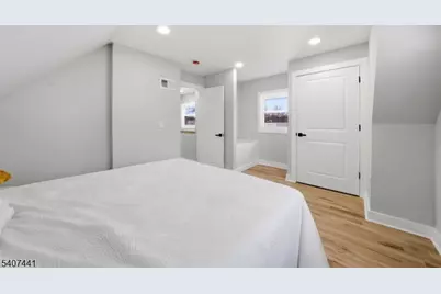 115 Frank St, Franklin Township, NJ 08873 - Photo 14