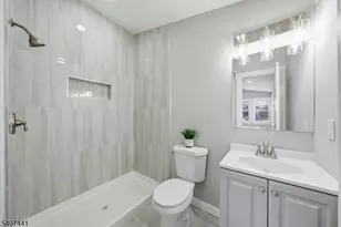 115 Frank St, Franklin Township, NJ 08873 - Photo 4