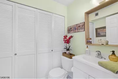 5 Willow Dr, Washington Township, NJ 07853 - Photo 26