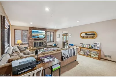 845 Rifle Camp Rd, Woodland Park, NJ 07424 - Photo 20