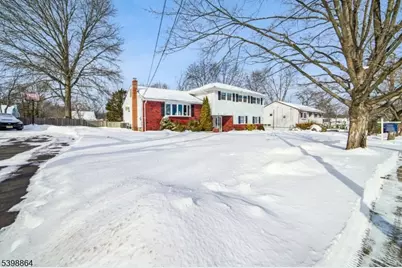 14 Crescent Dr, Parsippany, NJ 07054 - Photo 2