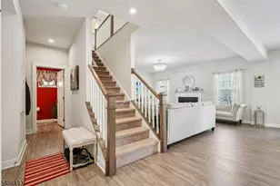 62 Trafalgar Ct, Sparta Township, NJ 07871 - Photo 4