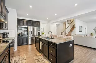 62 Trafalgar Ct, Sparta Township, NJ 07871 - Photo 14