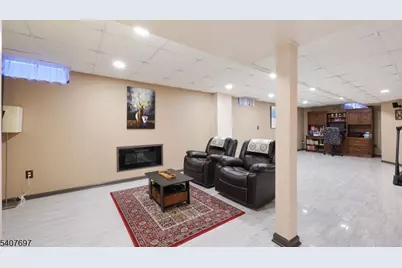 35 Reinhart Way, Bridgewater Twp., NJ 08807 - Photo 24