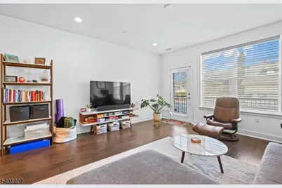 353 Main St, Little Falls Township, NJ 07424 - Photo 4