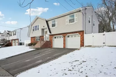 14 Carr Pl, Totowa, NJ 07512 - Photo 2