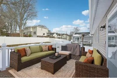 14 Carr Pl, Totowa, NJ 07512 - Photo 24