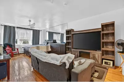 605 Grove St #A11, Clifton, NJ 07013 - Photo 4