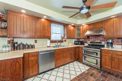 69 Buena Vista Dr, Ringwood, NJ 07456 - Photo 8