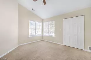 64 Encampment Dr, Bedminster Township, NJ 07921 - Photo 20