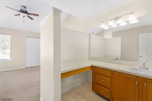 64 Encampment Dr, Bedminster Township, NJ 07921 - Photo 22