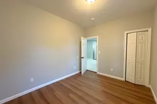 137 Madeline Ave, Clifton, NJ 07011 - Photo 16