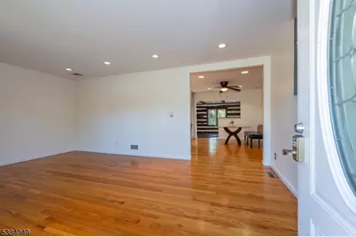 43 Graydon Ter, Clifton, NJ 07013 - Photo 30