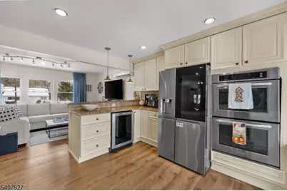 26 Pequannock Ave, Pequannock Township, NJ 07440 - Photo 12