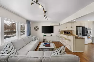 26 Pequannock Ave, Pequannock Township, NJ 07440 - Photo 4