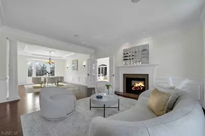 37 Crown View Ct, Sparta Township, NJ 07871 - Photo 6