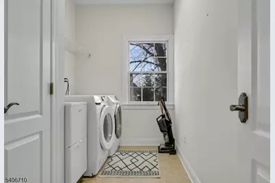 37 Crown View Ct, Sparta Township, NJ 07871 - Photo 24