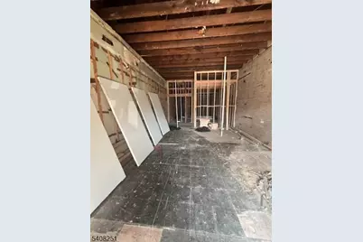 100 Main St, Woodbridge Township, NJ 07095 - Photo 4