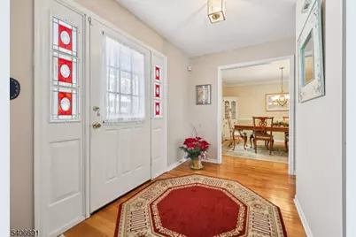 3 Agawam Dr, Wayne Twp., NJ 07470 - Photo 2