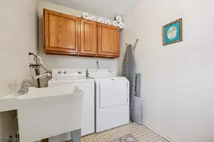 3 Agawam Dr, Wayne Twp., NJ 07470 - Photo 16