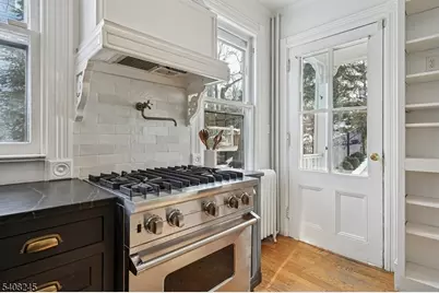 62 Mountain Ave, Summit, NJ 07901 - Photo 14