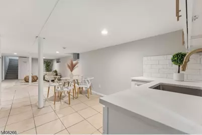 526 Jackson Ave, Elizabeth, NJ 07201 - Photo 24