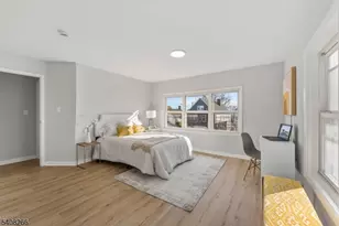 526 Jackson Ave, Elizabeth, NJ 07201 - Photo 2