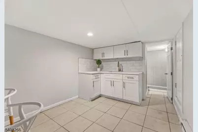 526 Jackson Ave, Elizabeth, NJ 07201 - Photo 26