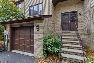 97 Continental Rd, Parsippany, NJ 07950 - Photo 6