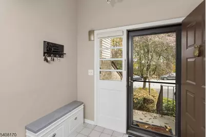 97 Continental Rd, Parsippany, NJ 07950 - Photo 8