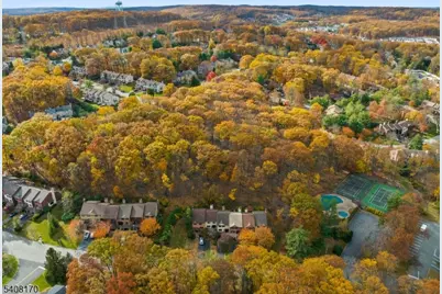 97 Continental Rd, Parsippany, NJ 07950 - Photo 44