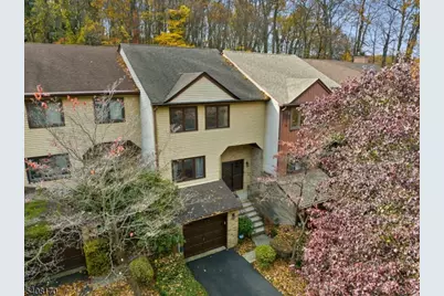 97 Continental Rd, Parsippany, NJ 07950 - Photo 2