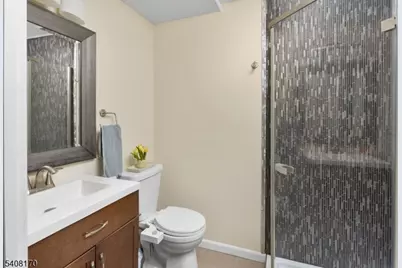 97 Continental Rd, Parsippany, NJ 07950 - Photo 22