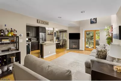 97 Continental Rd, Parsippany, NJ 07950 - Photo 10