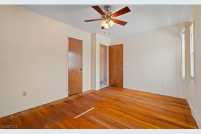 14 Pembrook Dr, Kenilworth, NJ 07033 - Photo 16