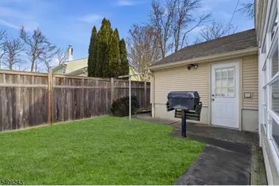 14 Pembrook Dr, Kenilworth, NJ 07033 - Photo 28